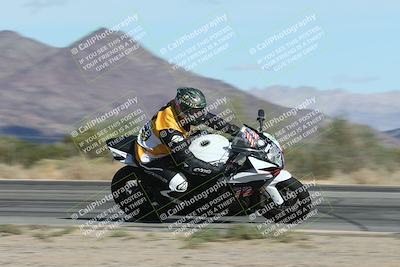 media/Nov-16-2025-Race Pace (Sun) [[8c5fa54630]]/Non Verified Riders (1st 20 Minutes)/3-Turn 3 Inside (11am)/